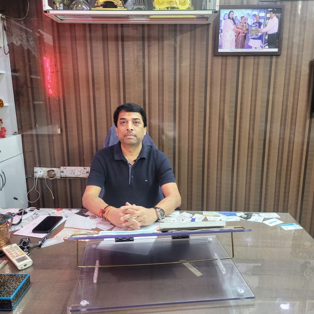 Dr. Rajkumar Sinha - Director & MD Sri Ram Hospital